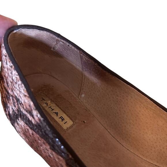 Tahari Women’s Clementine Snake Print Flats Loafers Shoes Size 8 1/2M - Picture 11 of 13